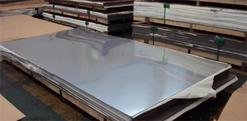 Read more about the article TIPS MEMILIH PLAT STAINLESS YANG TEPAT UNTUK KEBUTUHAN KONSTRUKSI