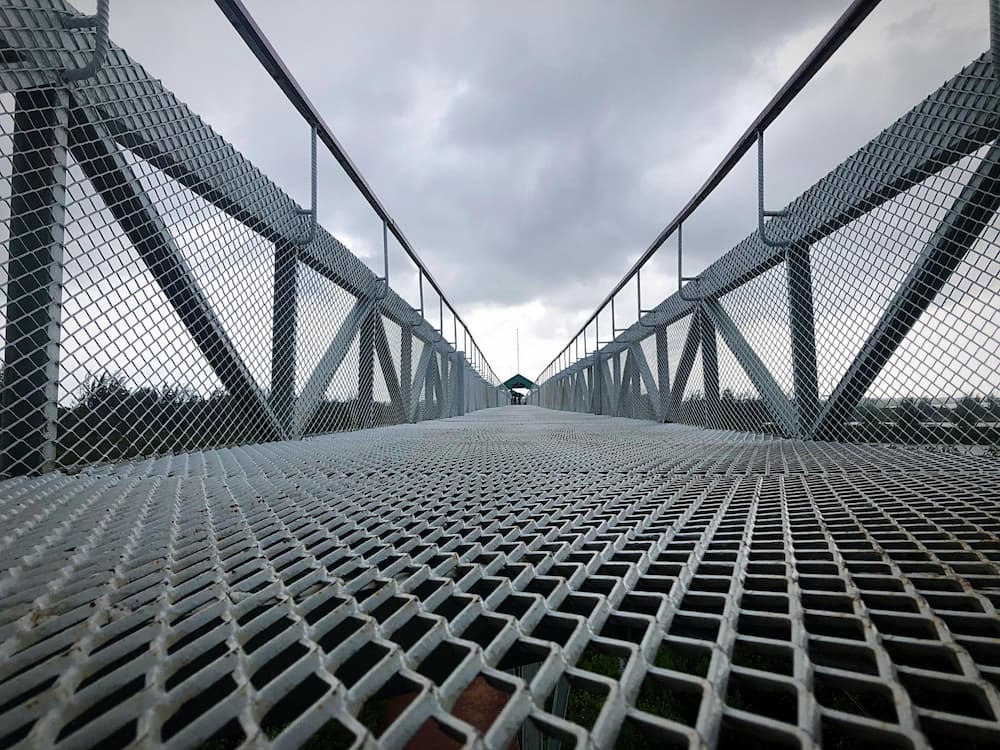 Read more about the article PERAN WIREMESH DIGUNAKAN DALAM PEMBANGUNAN JEMBATAN DAN STRUKTUR BETON LAINNYA