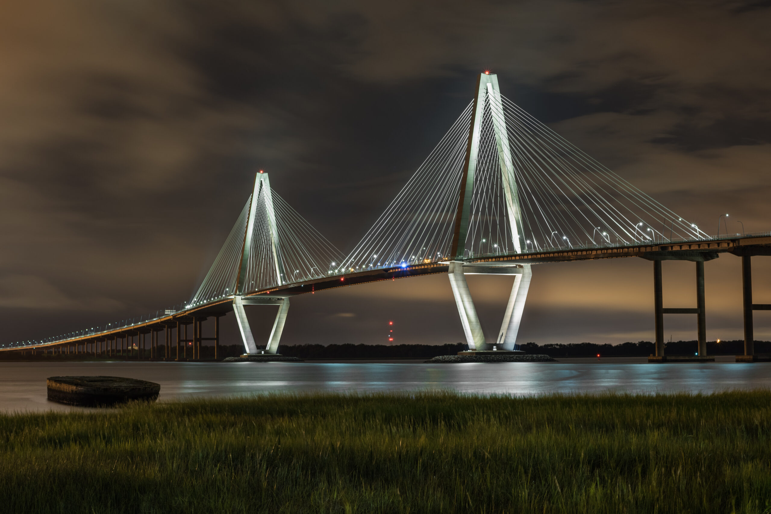 Read more about the article ARTHUR RAVENEL JR. BRIDGE: SIMBOL KONEKTIVITAS MODERN CHARLESTON