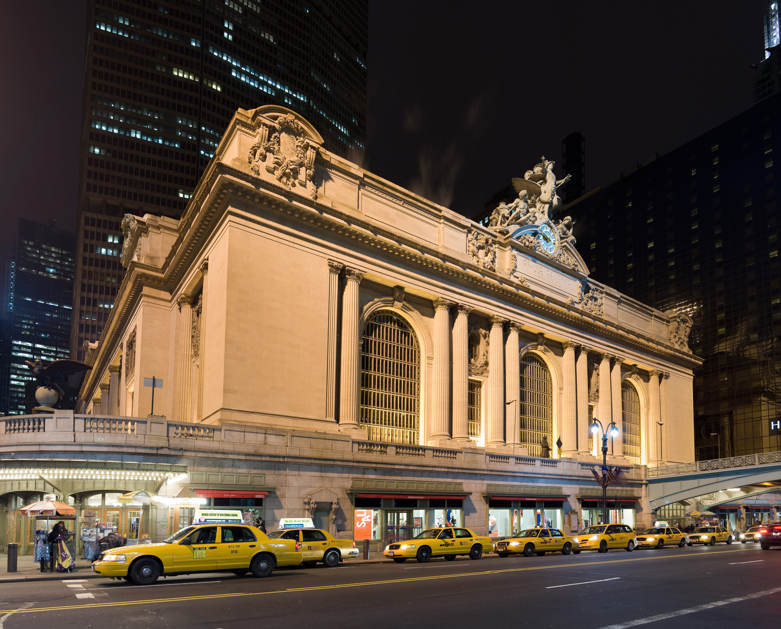 Read more about the article GRAND CENTRAL TERMINAL: MAHAKARYA DAN JANTUNG KOTA NEW YORK