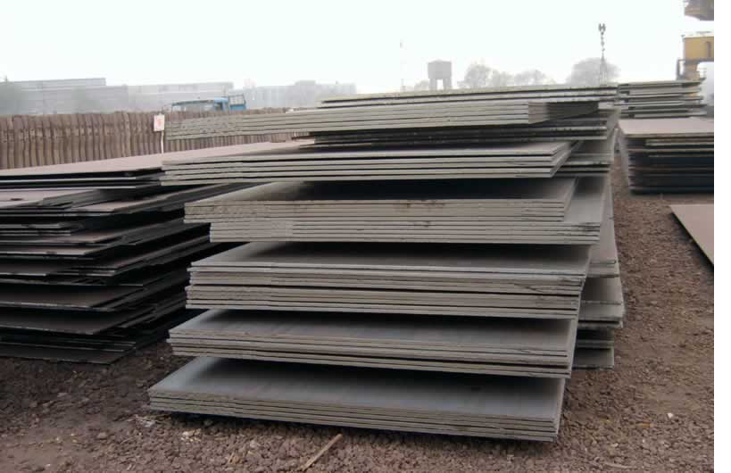 Read more about the article JENIS JENIS PLAT KAPAL DAN KEGUNAANNYA