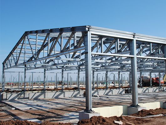 Read more about the article PENGGUNAAN BESI H-BEAM MEMPENGARUHI EFISIENSI WAKTU DAN BIAYA DALAM PROYEK KONSTRUKSI