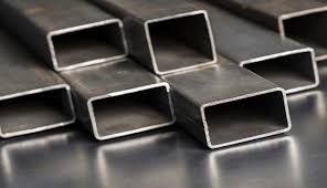 Read more about the article 5 KEUNGGULAN UTAMA BESI HOLLOW DALAM DUNIA KONSTRUKSI